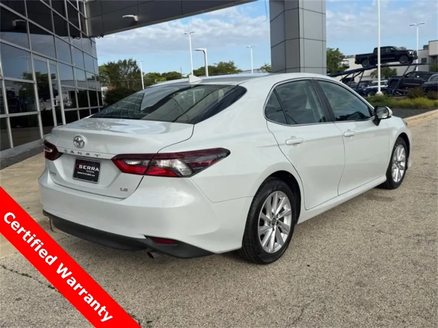 2023 Toyota Camry LE photo 1