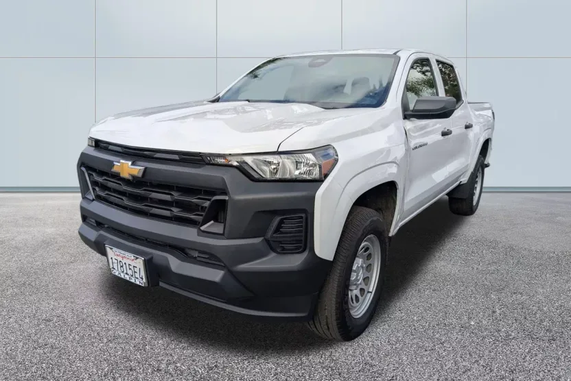 2025 Chevrolet Colorado Work Truck photo 1