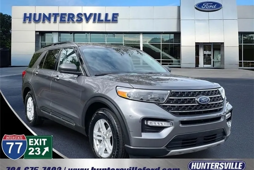 2022 Ford Explorer XLT photo 1