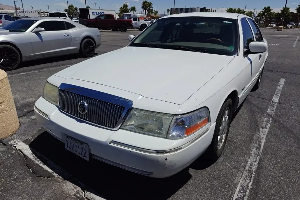 2004 Mercury Grand Marquis LS photo 1