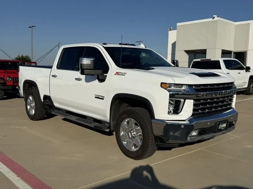 2021 Chevrolet Silverado LTZ photo 1