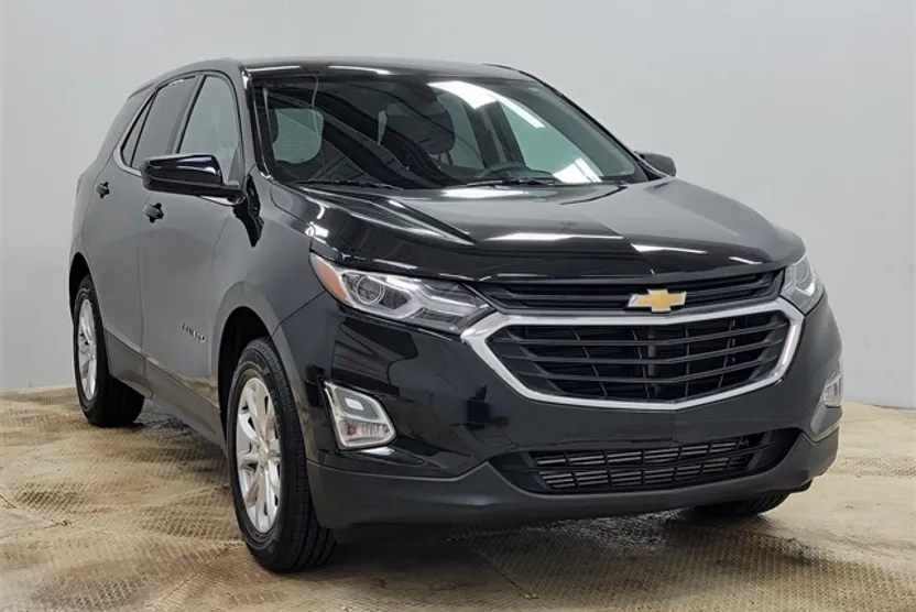2019 Chevrolet Equinox LT photo 1