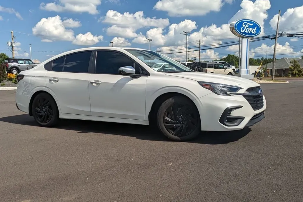 2023 Subaru Legacy Touring XT photo 1