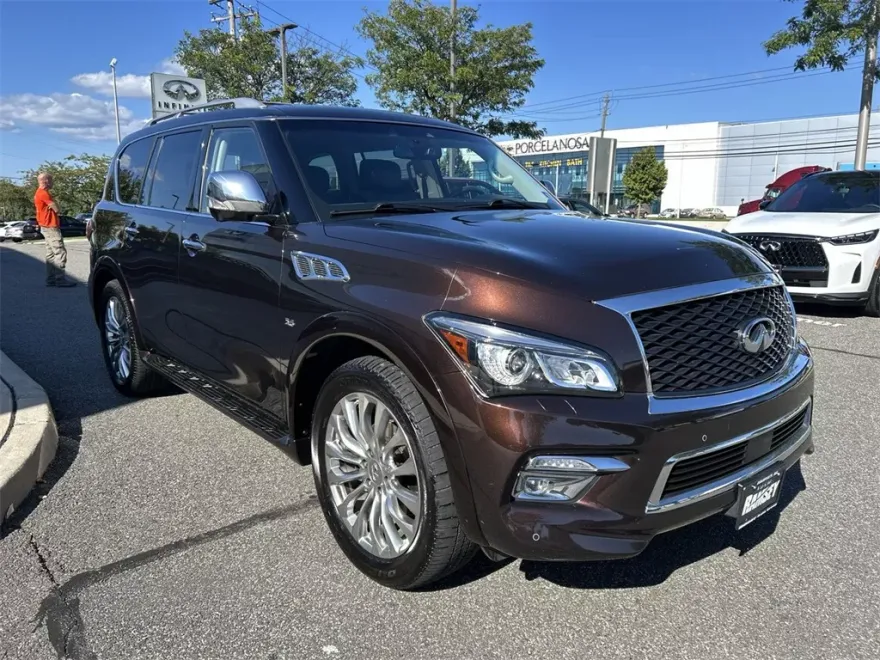 2017 Infiniti QX80 Base photo 1