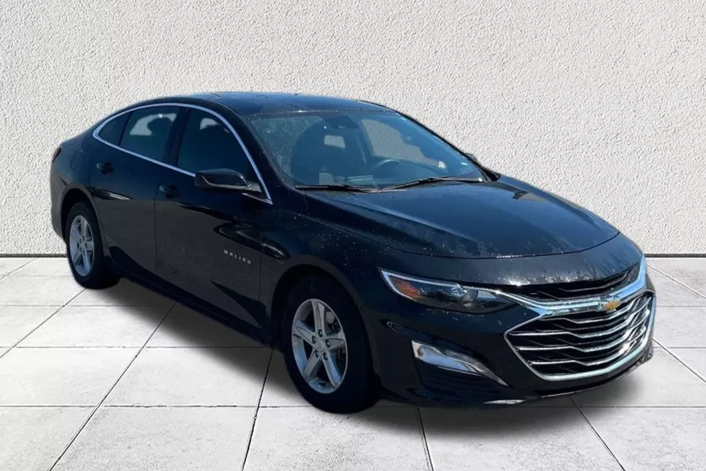 2024 Chevrolet Malibu 1LT photo 1