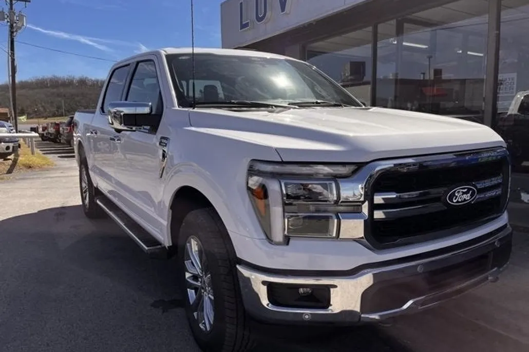 2025 Ford F-150 Lariat photo 1