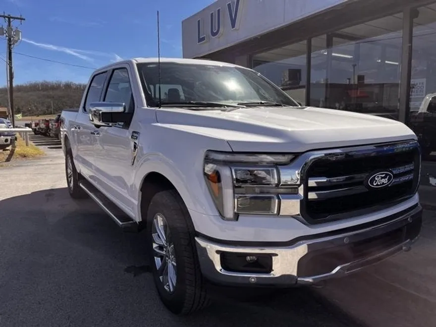 2025 Ford F-150 Lariat photo 1