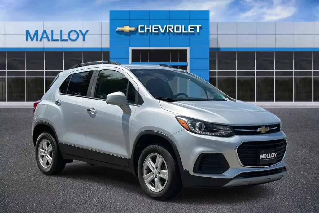 2020 Chevrolet Trax LT photo 1