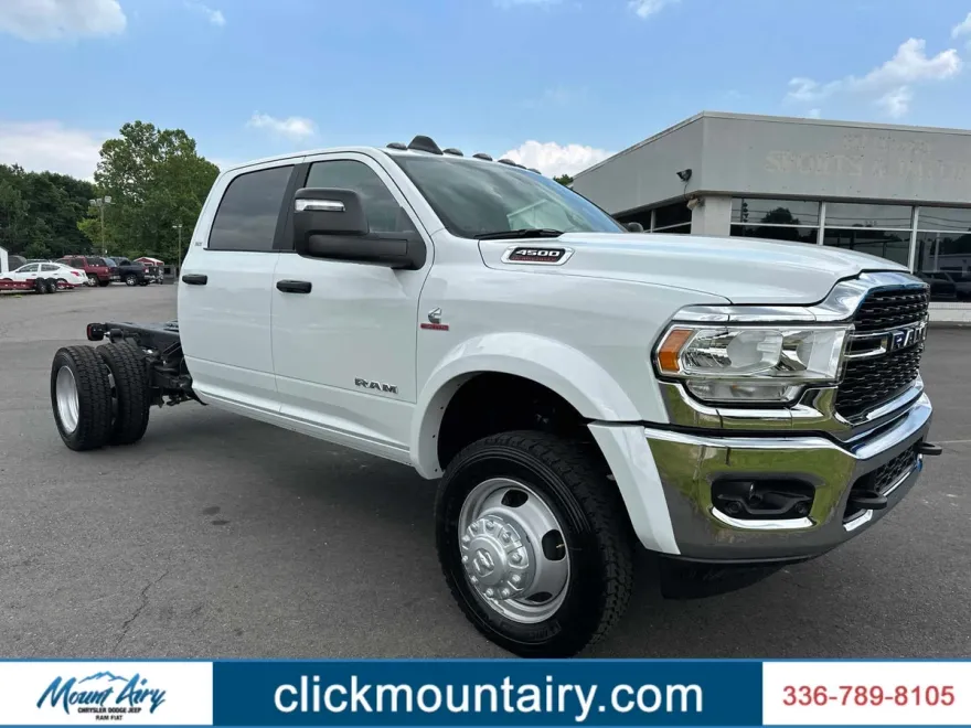 2024 Ram 4500 SLT photo 1