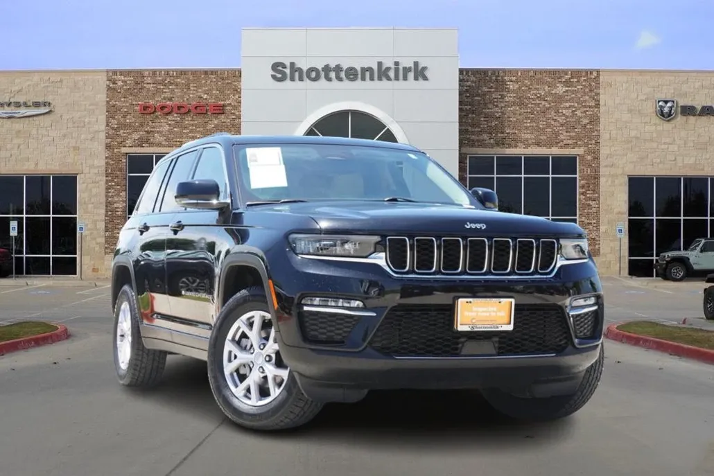 2022 Jeep Grand Cherokee Limited photo 1