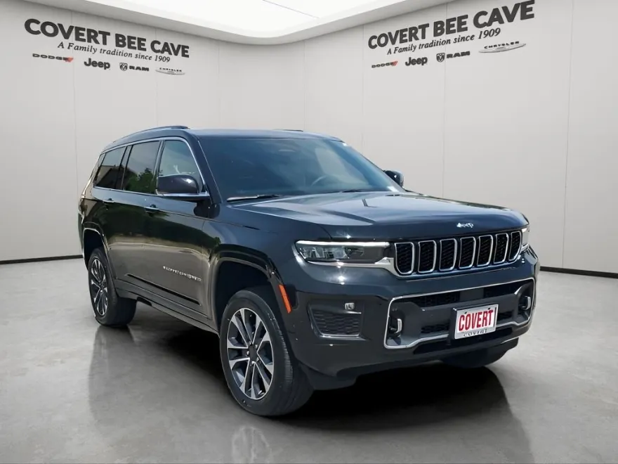 2022 Jeep Grand Cherokee Overland photo 1