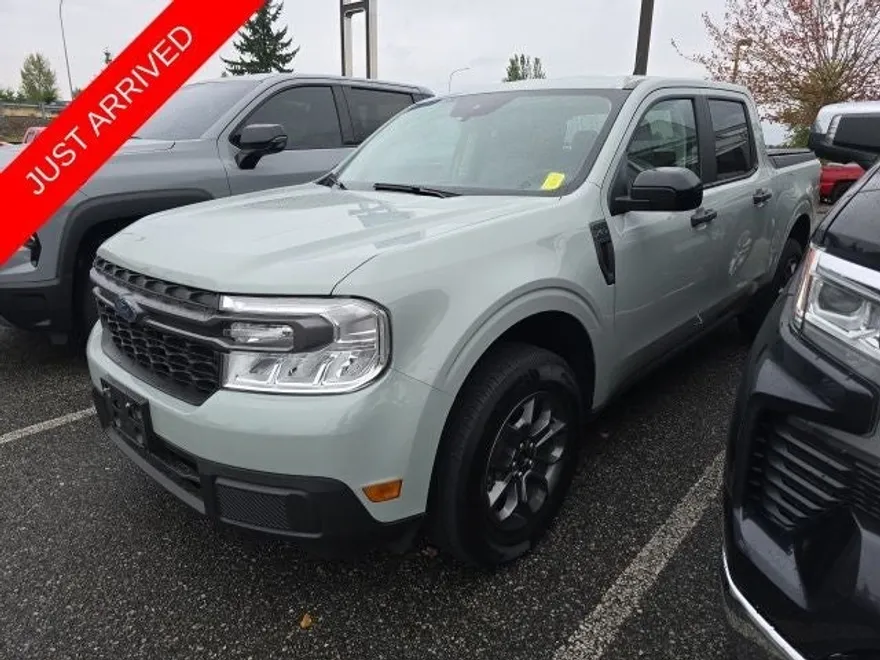 2024 Ford Maverick XLT photo 1