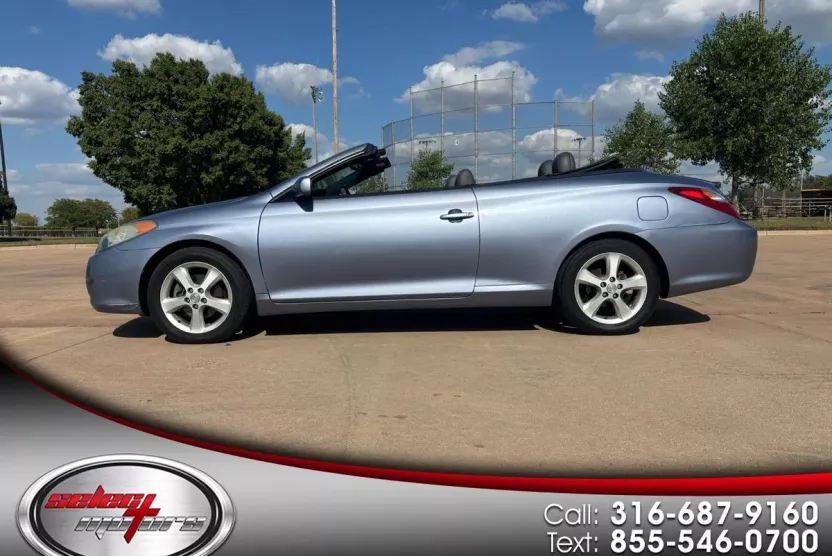 2006 Toyota Camry Solara SE photo 1