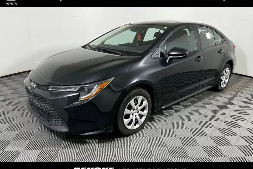 2025 Toyota Corolla Hybrid LE photo 1