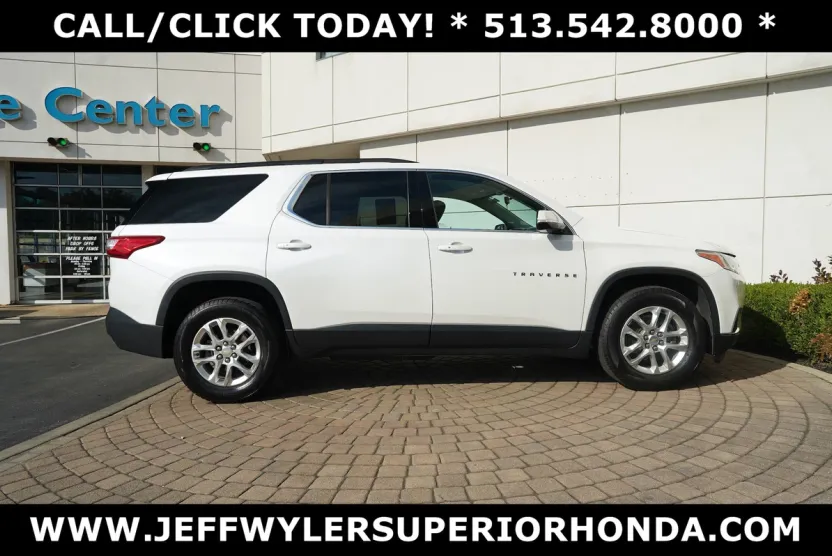 2020 Chevrolet Traverse Cloth 1LT photo 1