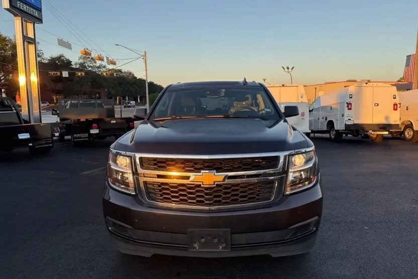 2015 Chevrolet Tahoe LT photo 1