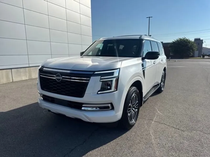 2025 Nissan Armada SL photo 1