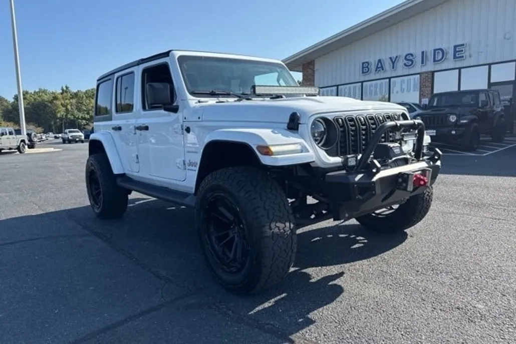2023 Jeep Wrangler 4xe Sahara photo 1