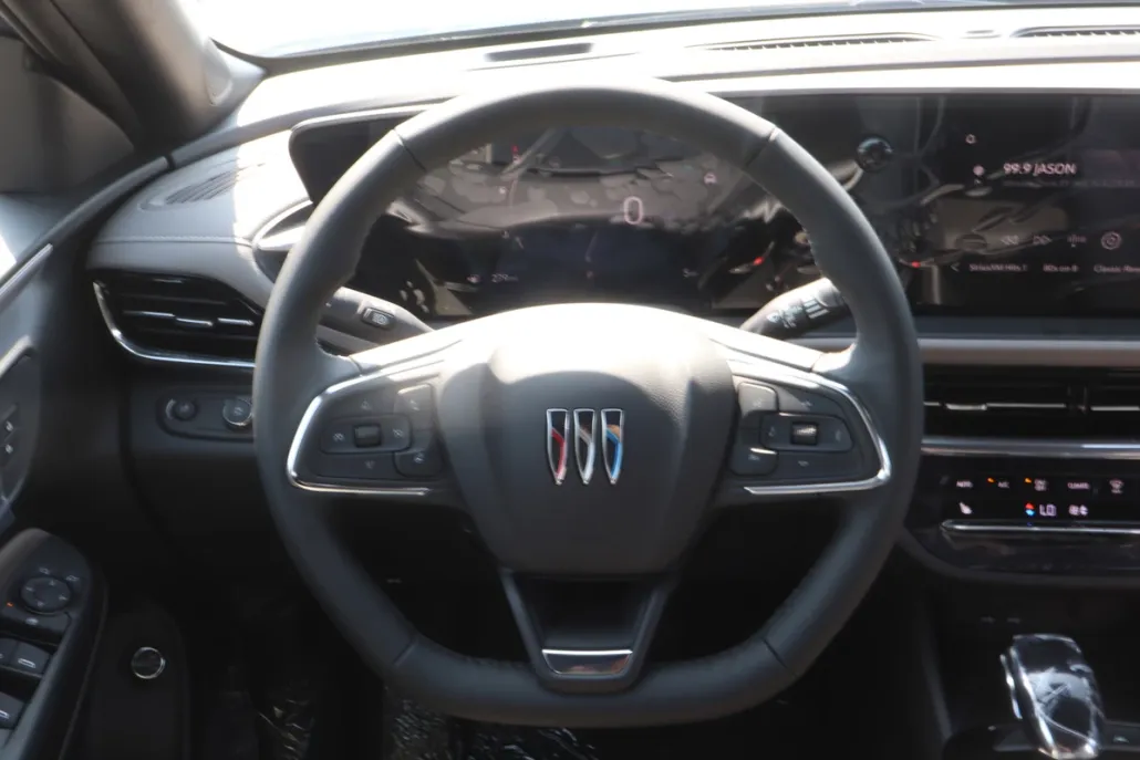 2025 Buick Envista Avenir photo 1