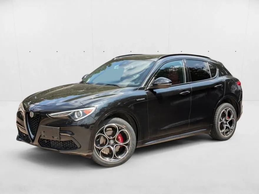 2022 Alfa Romeo Stelvio Ti photo 1