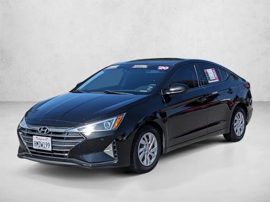 2020 Hyundai Elantra SE photo 1