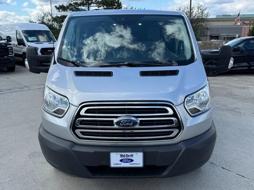 2017 Ford Transit photo 1
