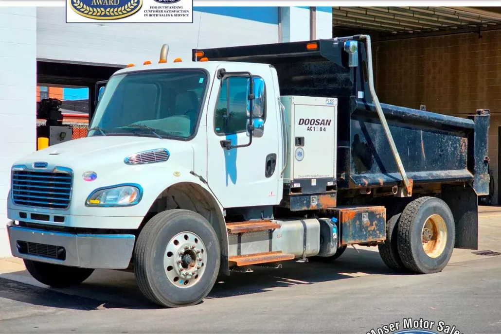 2015 Freightliner M2 106 Medium Duty photo 1