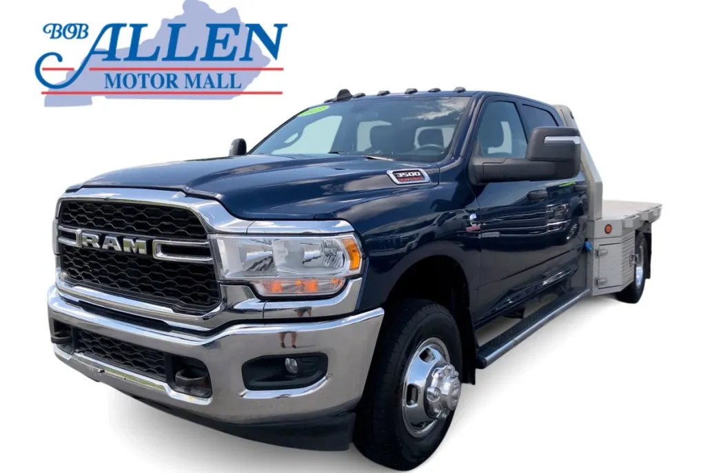 2023 Ram 3500 Tradesman photo 1