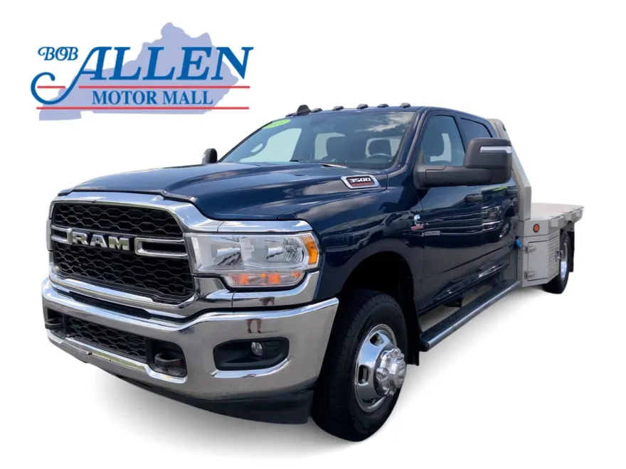 2023 Ram 3500 Tradesman photo 1