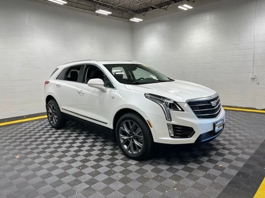 2019 Cadillac XT5 Luxury photo 1