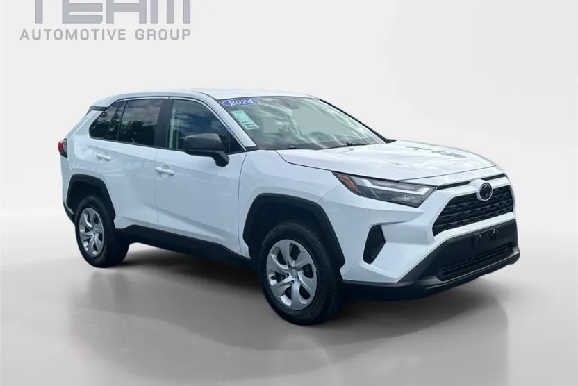 2024 Toyota RAV4 LE photo 1