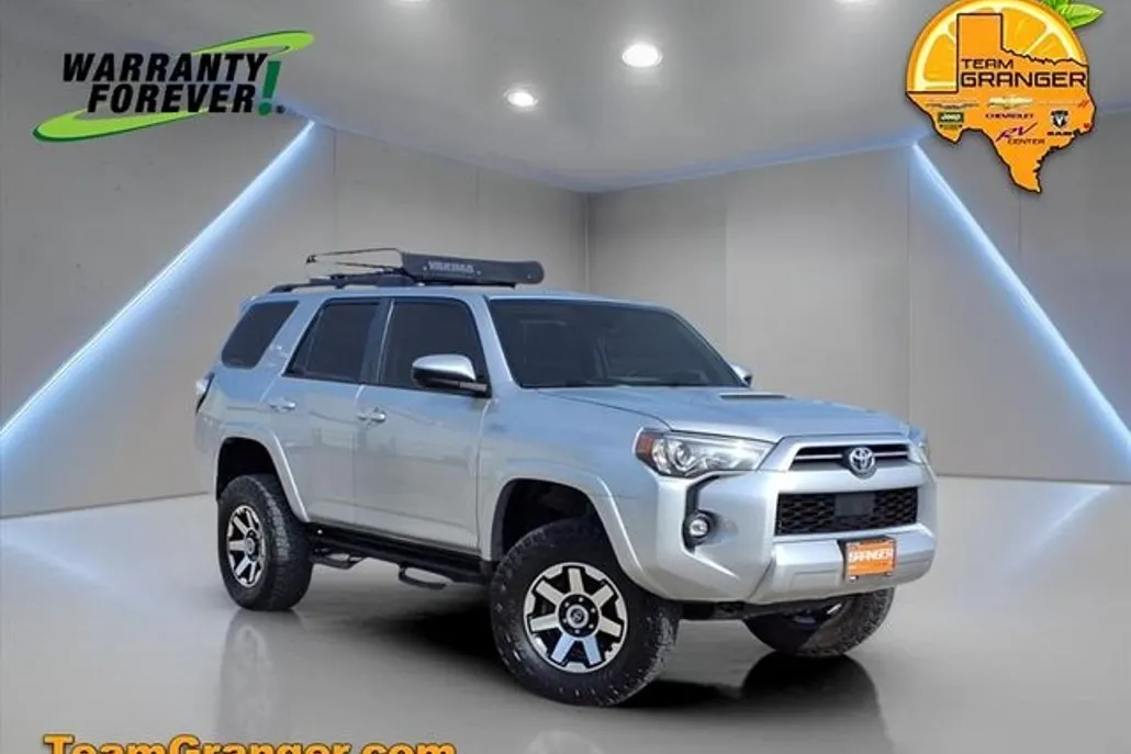 2021 Toyota 4Runner TRD Off-Road photo 1