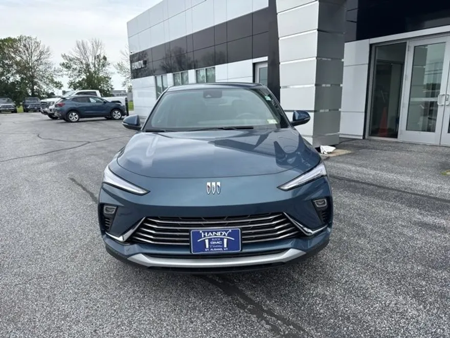 2025 Buick Envista Preferred photo 1