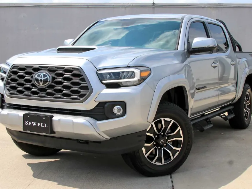 2023 Toyota Tacoma TRD Sport V6 photo 1