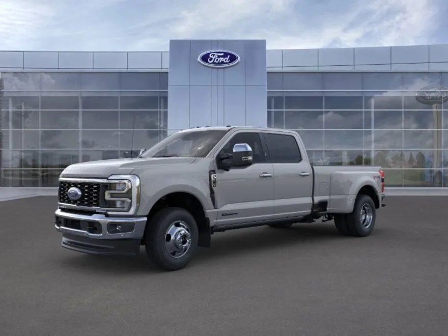 2025 Ford F-350 Lariat photo 1