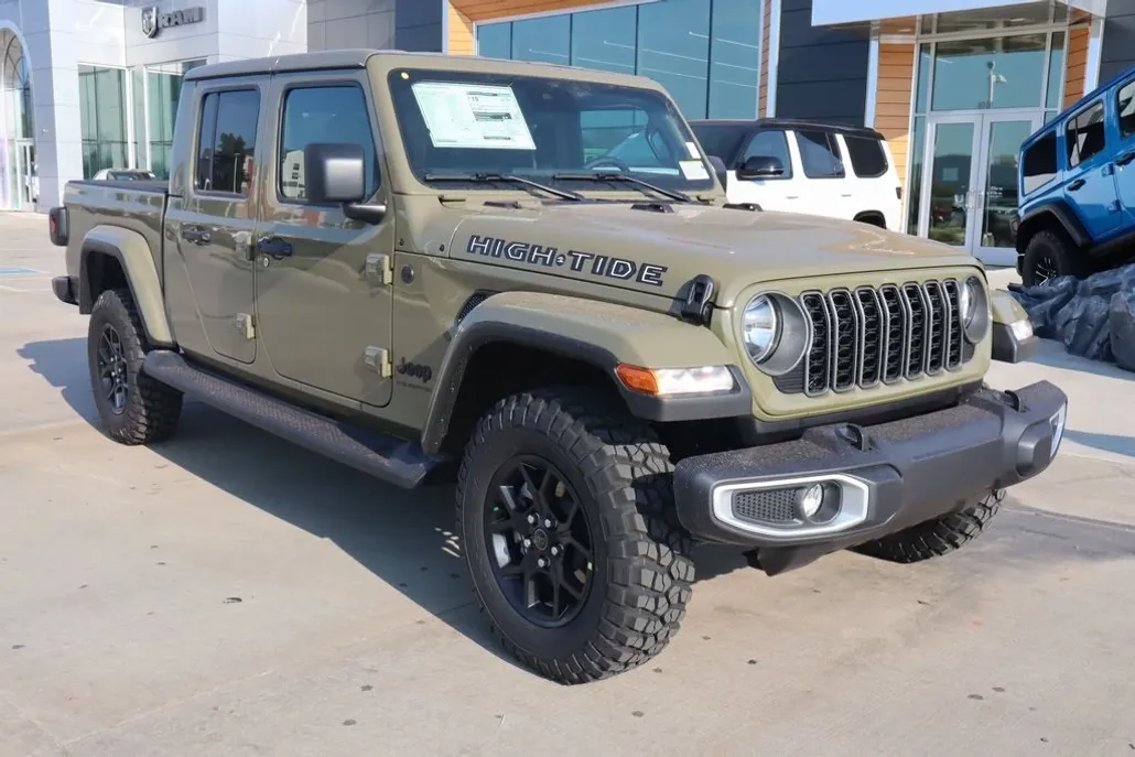 2025 Jeep Gladiator Sport photo 1