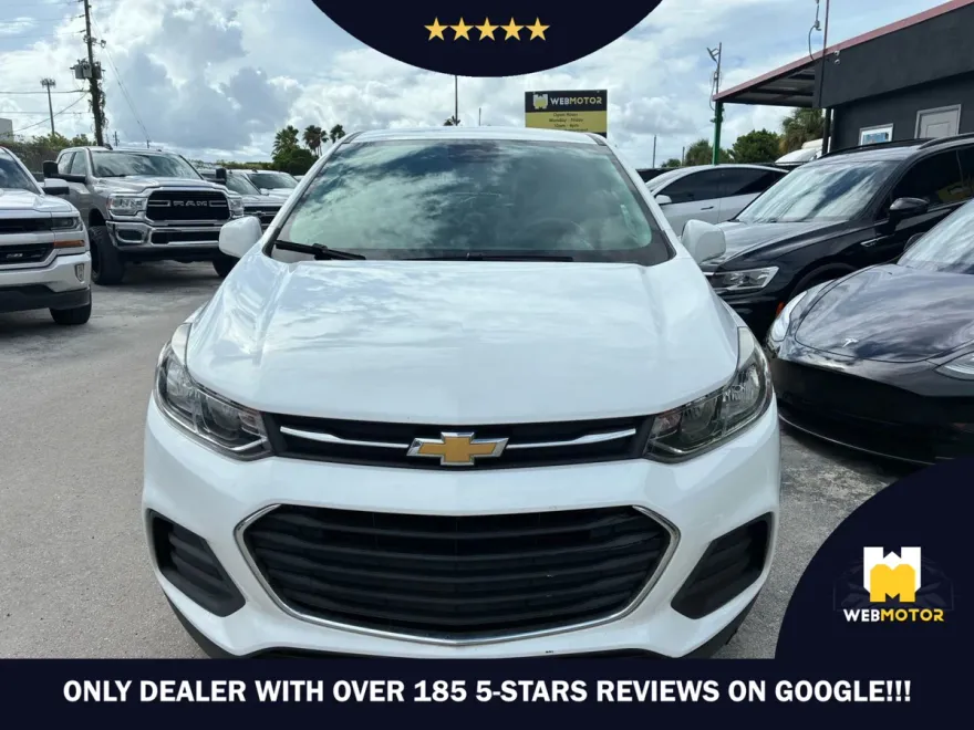2020 Chevrolet Trax LS photo 1
