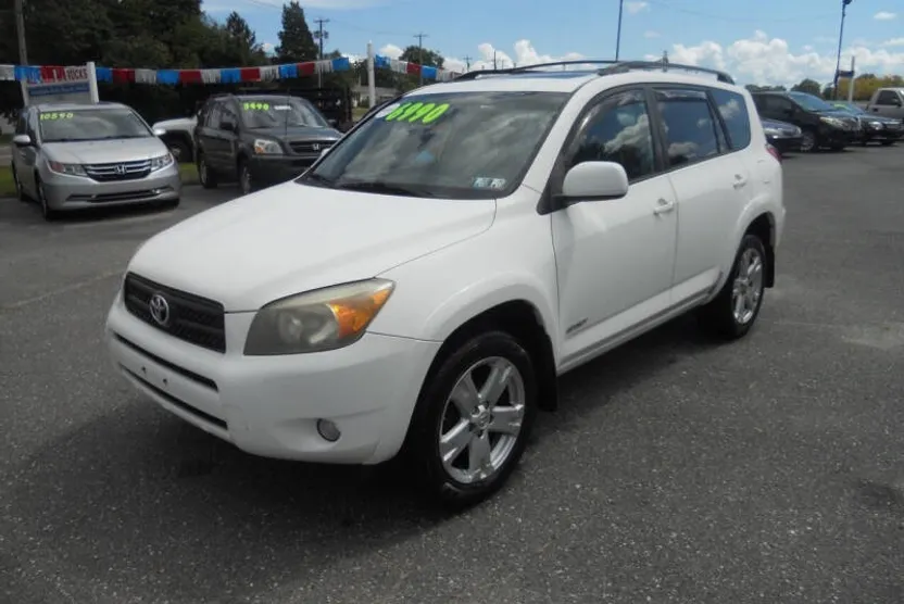 2006 Toyota RAV4 Sport photo 1
