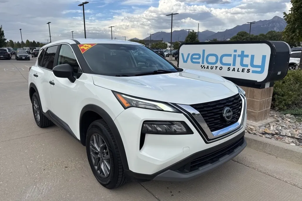 2023 Nissan Rogue S photo 1