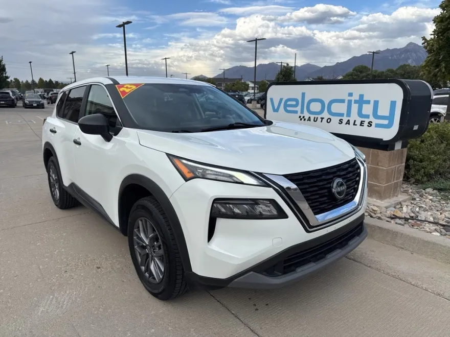 2023 Nissan Rogue S photo 1