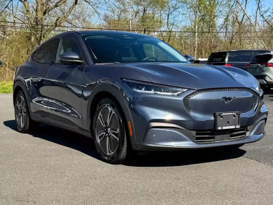 2021 Ford Mustang Mach-E Select photo 1