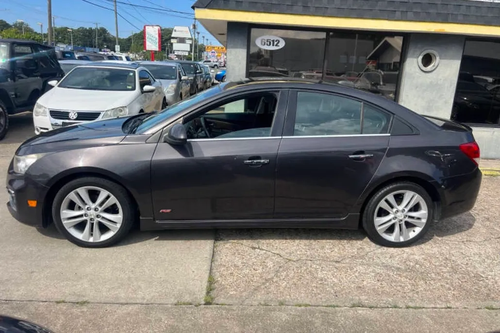2015 Chevrolet Cruze LTZ photo 1