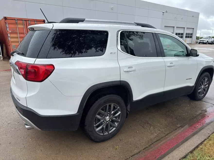 2019 Gmc Acadia SLT photo 1