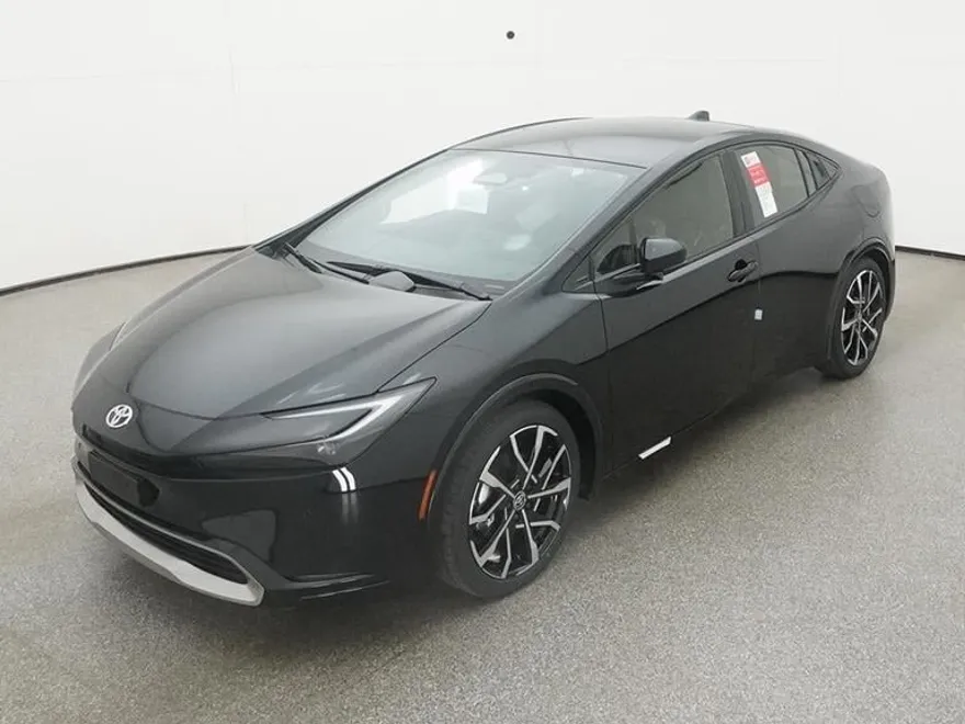 2024 Toyota Prius Prime XSE photo 1
