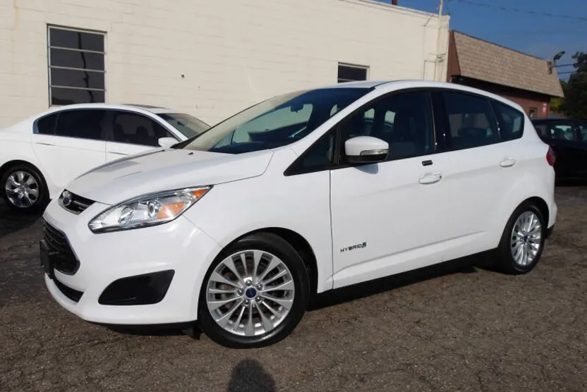 2017 Ford C-Max Hybrid SE photo 1
