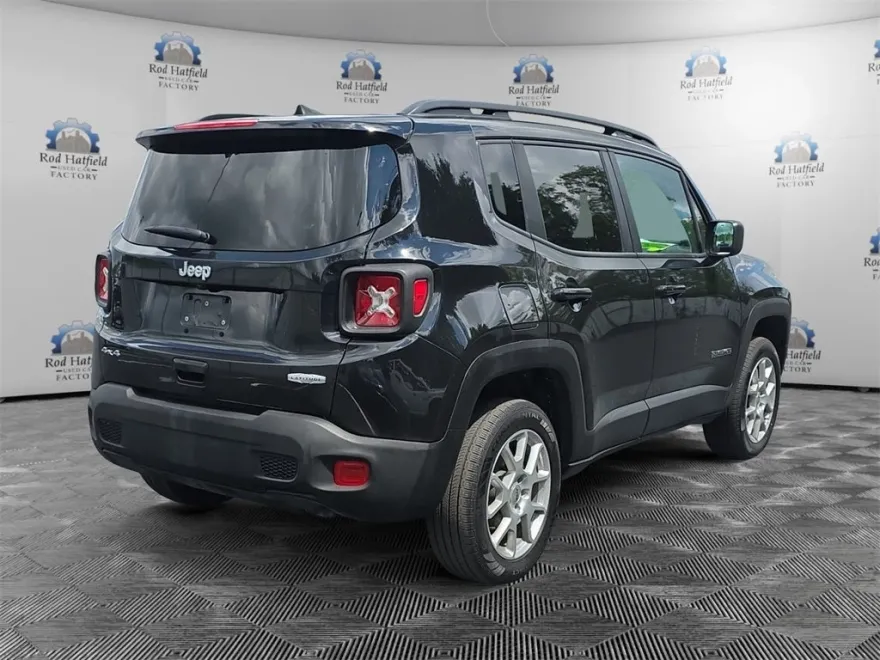 2022 Jeep Renegade Latitude photo 1