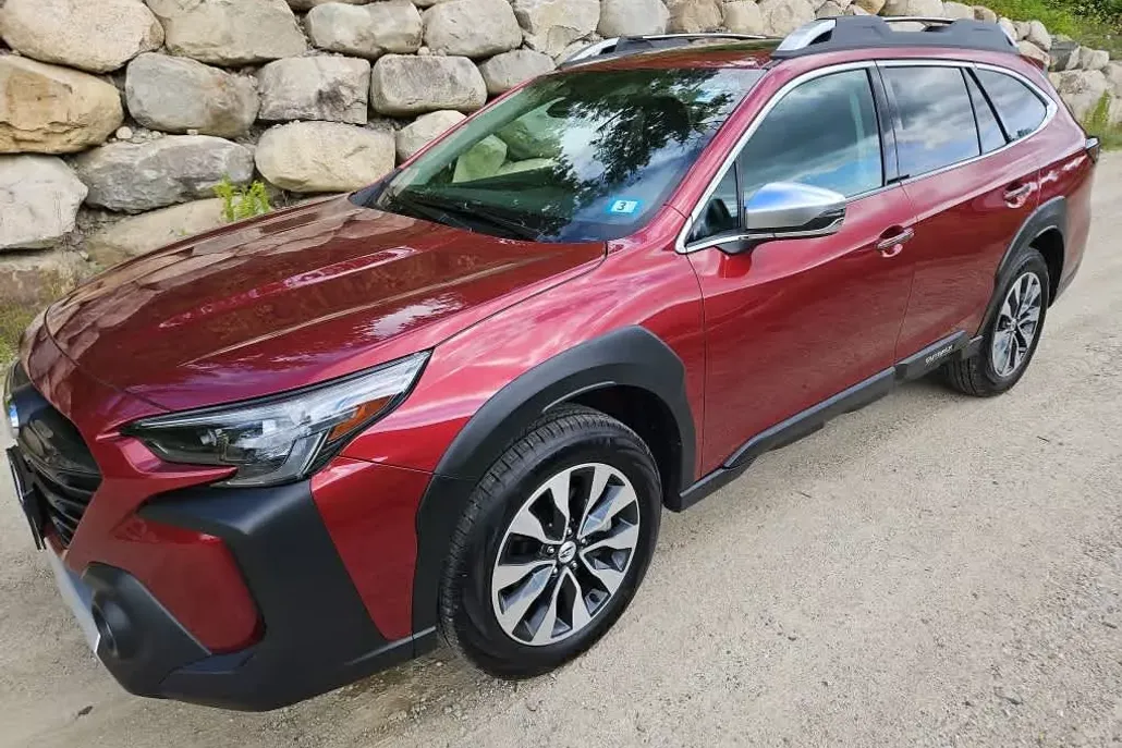 2024 Subaru Outback Touring XT photo 1