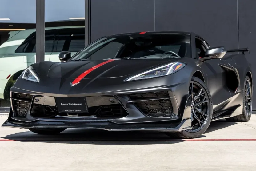 2023 Chevrolet Corvette Stingray 2LT photo 1