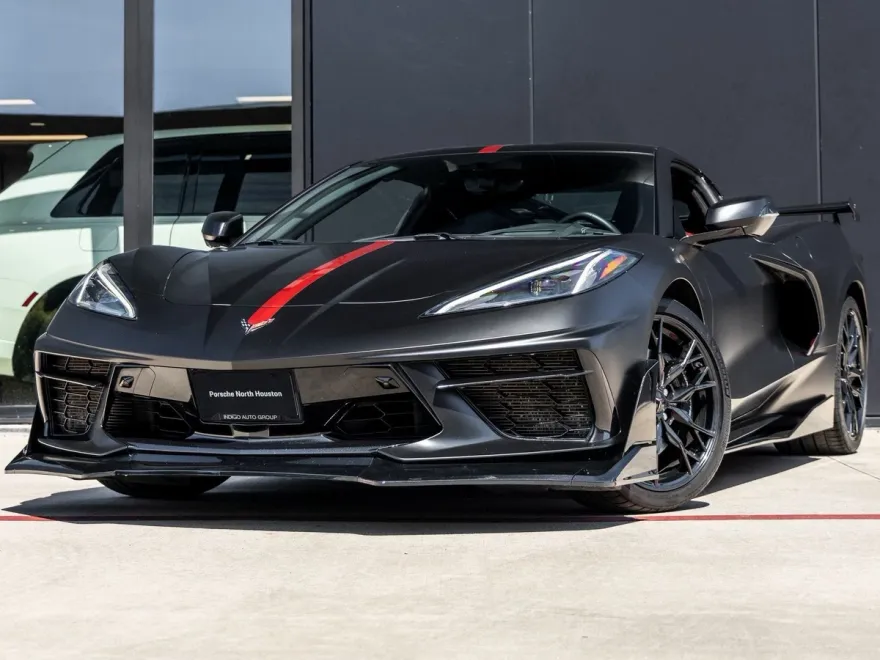 2023 Chevrolet Corvette Stingray 2LT photo 1