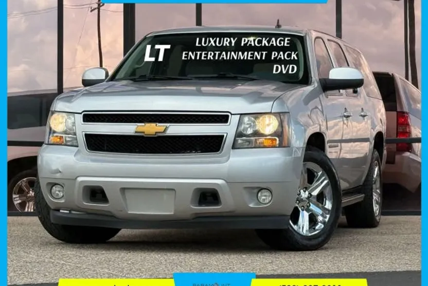 2014 Chevrolet Suburban 1500 LT photo 1